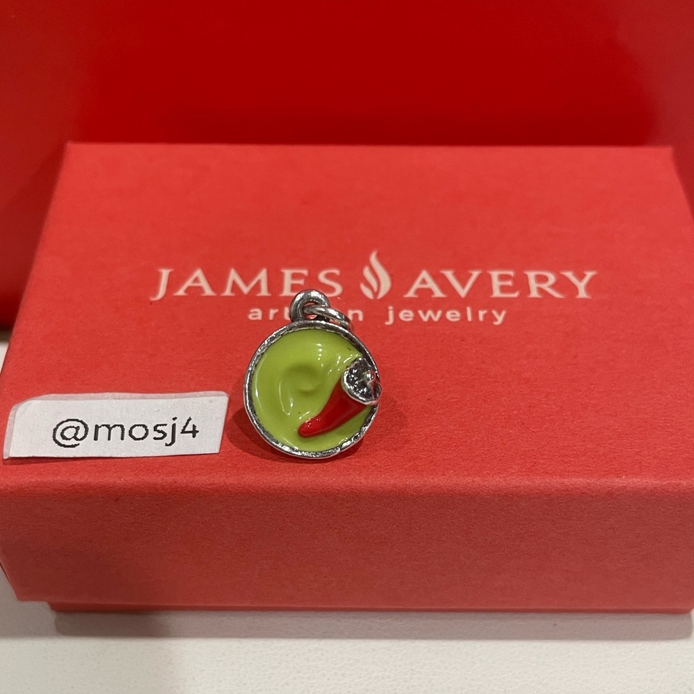 Retired James Avery Enamel Guacamole Charm - Picture 2 of 3
